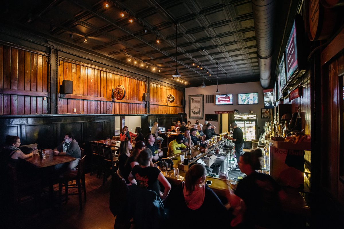 Thomas Magee's Sporting House Whiskey Bar